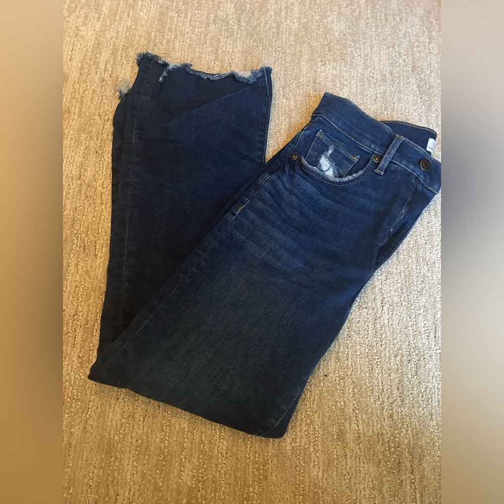 EUC Ann Taylor Loft Kick Crop Dark Blue Jeans (Size 28)